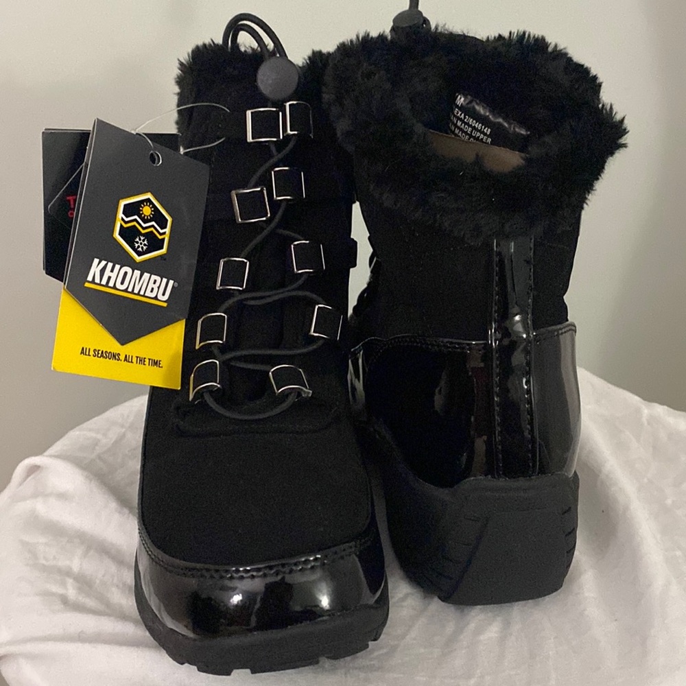 Khombu waterproof boots new with tags
